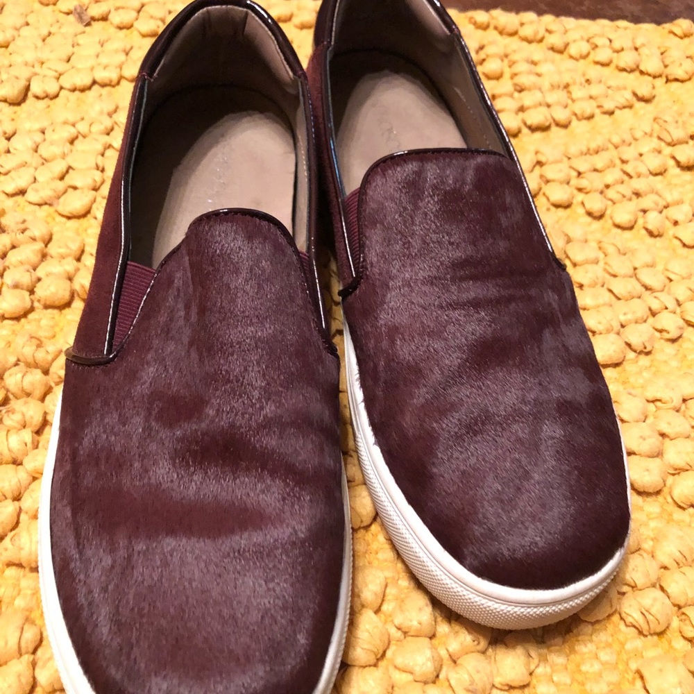 Aerosoles size 10 Maroon slip on sneakers